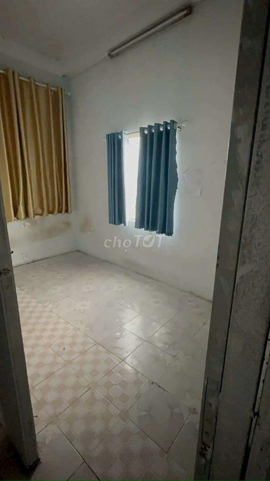 Cho thuê nhà Mặt Tiền đường Cao Xuân Dục P12.Q8 DT.4m×18 } 3Lầu 7Phòng