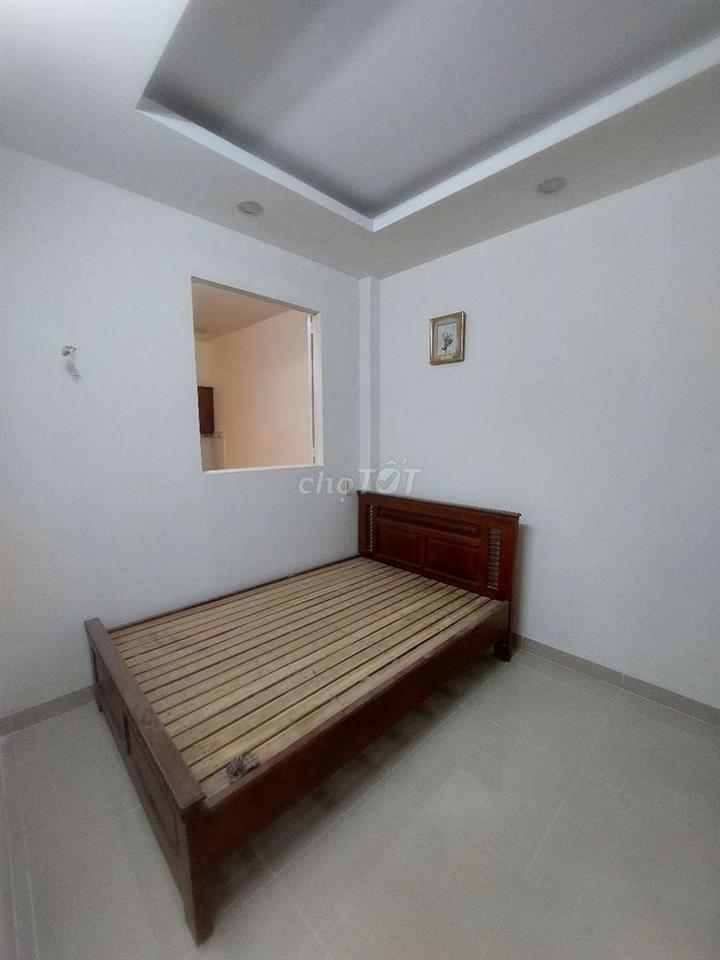 Cho thuê nhà đường Phạm Hùng C4 DT.4m×17m } 1 Lầu 3Phòng 2toilet hẽm5m