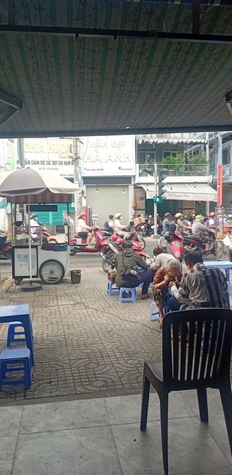 Cho thuê nửa mb kinh doanh khu sầm uất Q8