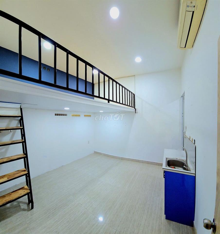 Phòng ngay mặt tiền Bùi Minh Trực full nội thất và miễn phí xe