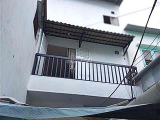 Nhà gần mặt tiền Hưng Phú