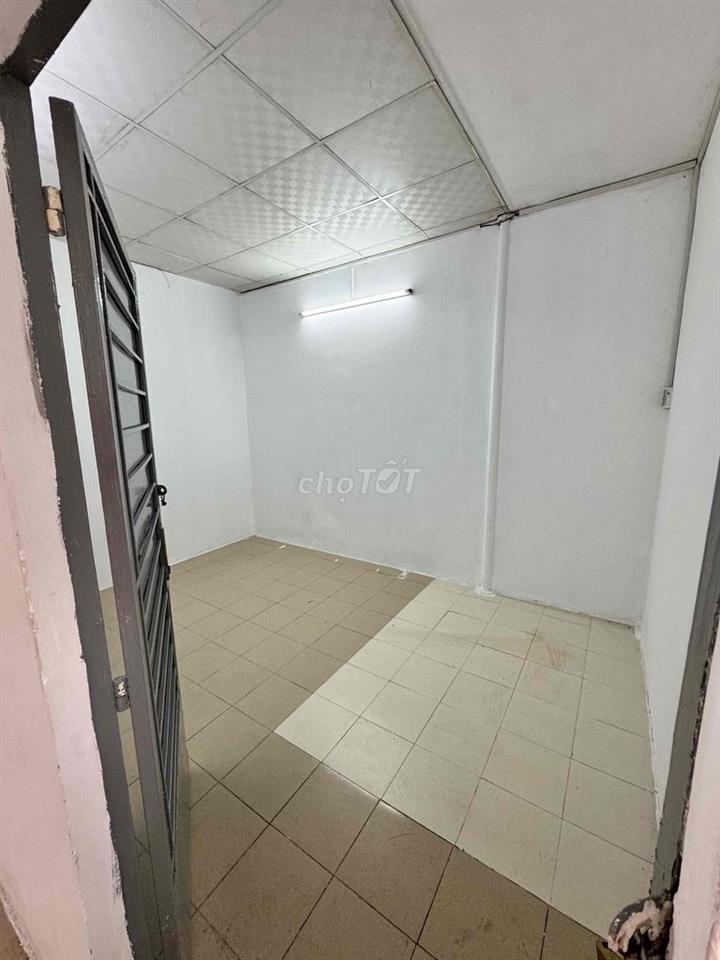 CHO THUÊ PHÒNG TRỐNG KHÔNG NỘI THẤT - TẠ QUANG BỬU Q8