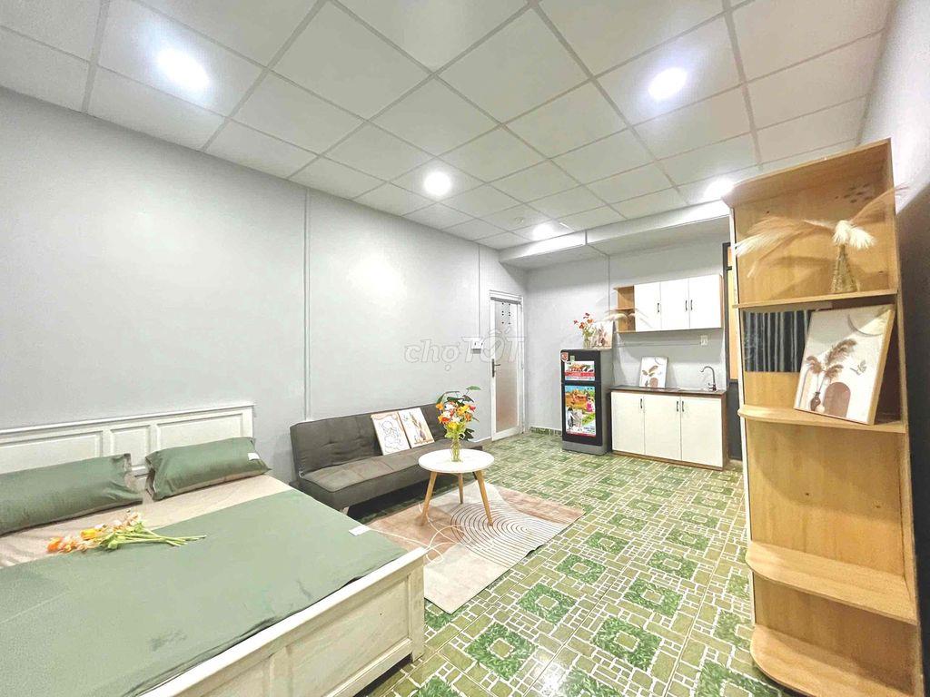 STUDIO CỬA SỔ LỚN NGAY VÒNG XOAY TRUNG SƠN