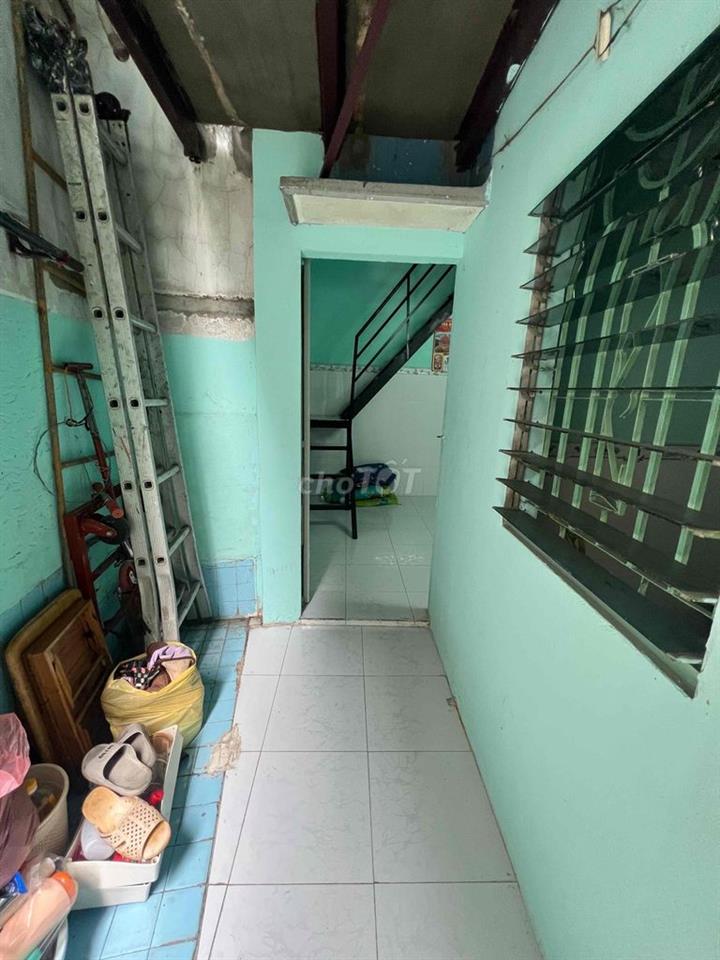 cho thuê phòng giá rẻ yên tĩnh P phú định (p14 cũ)