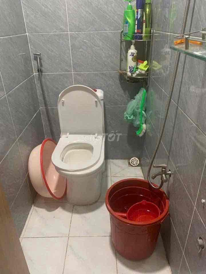 BÁN NHÀ 2PN 2WC 2 BAN CÔNG 66M2 NGAY TRUNG TÂM Q7