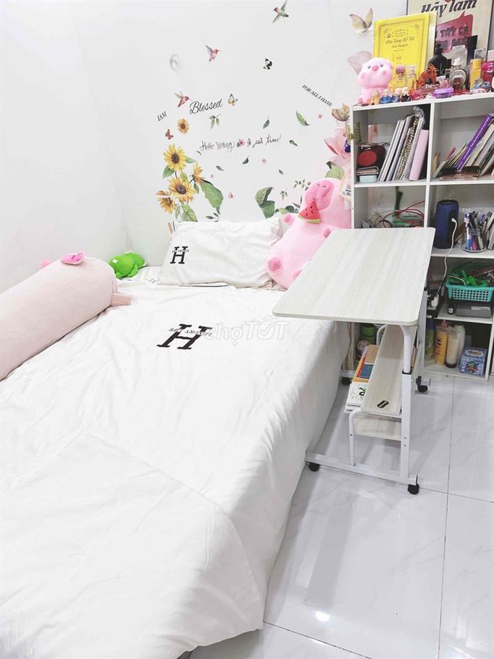 cần 1 bạn nữ ở ghép ,2tr6 mình bao hết ,fun nọi thất ,phòng 2 nguoi
