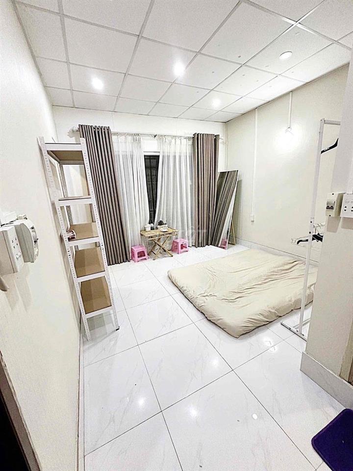 4tr full nội thất y hình ,phạm thế hiện Q8,fee xe,giờ giấc tự do