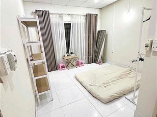 4tr full nội thất y hình ,phạm thế hiện Q8,fee xe,giờ giấc tự do
