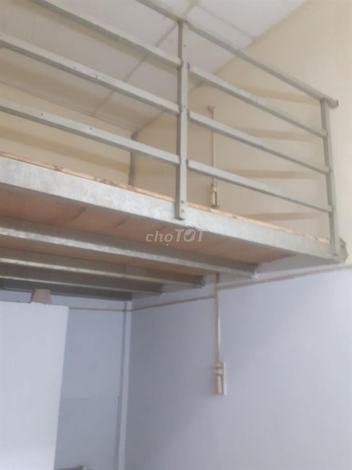 1 phòng 25m2 có gác lối đi riêng, vị trí mặt tiền đường An Dương Vương