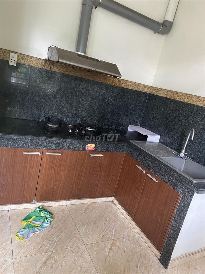 Phòng cao cấp đầy đủ tiện nghi gần trường ĐH Ngoại Thương