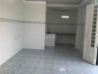 chính chủ cho thuê phòng mới xây trệt căn gốc 2 mặt tiền đường