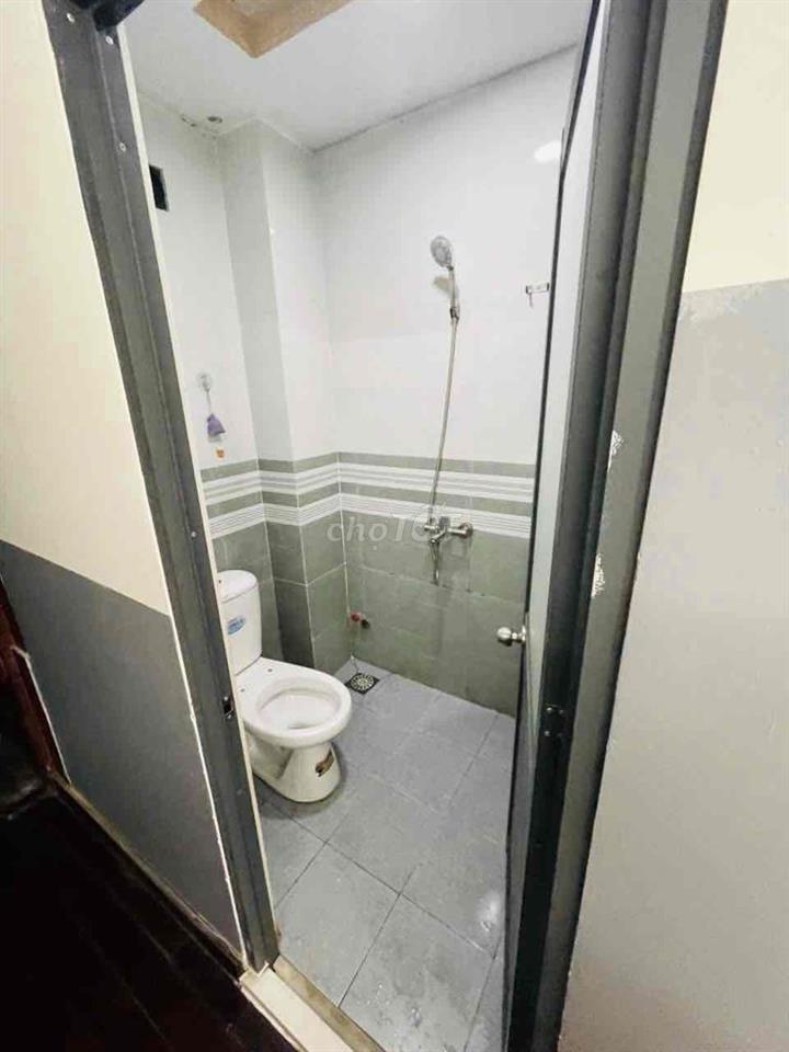 🆘 [Quận 10] - CHDV FULL NỘI THẤT CÓ BAN CÔNG KHU BẮC HẢI - MẶT TIỀN ĐƯ