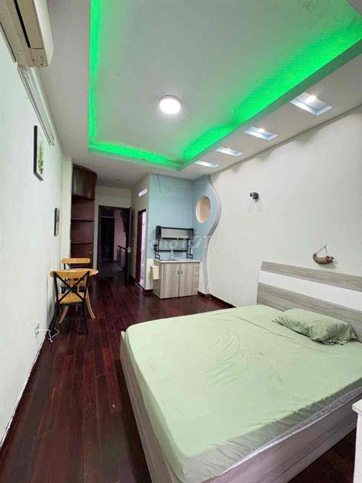 🆘 [Quận 10] - CHDV FULL NỘI THẤT BAN CÔNG KHU BẮC HẢI - MẶT TIỀN ĐƯỜNG