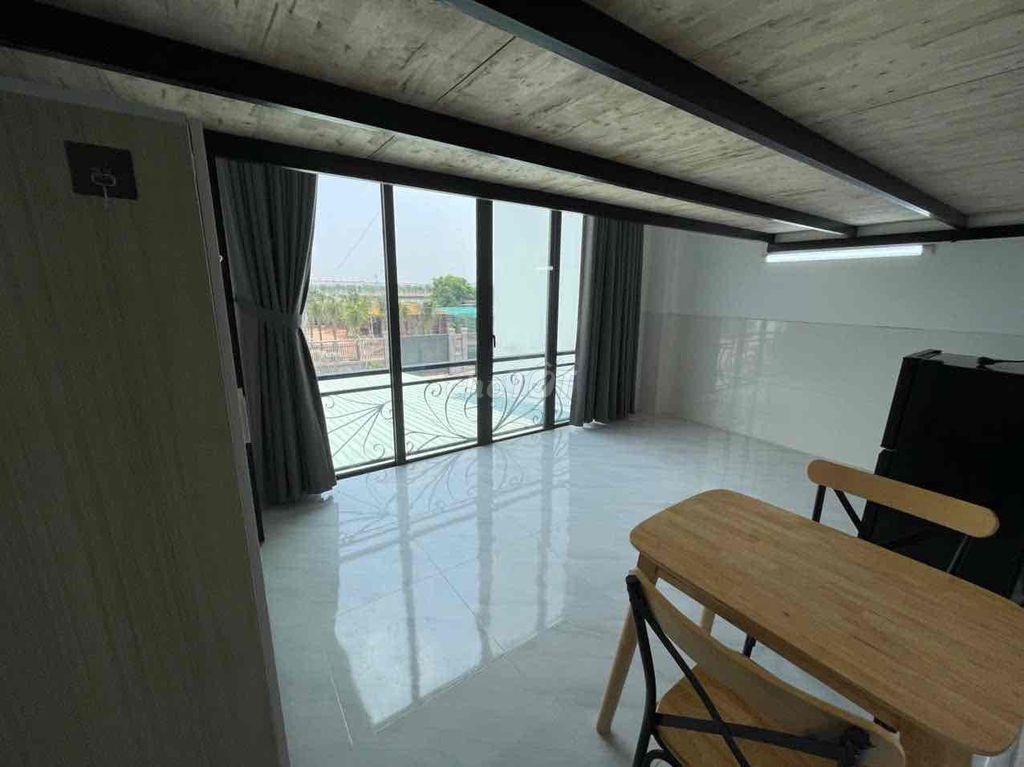 🏡 Chính chủ cho thuê Studio Ban công to, view Sông sát cầu sắt Nguyễn