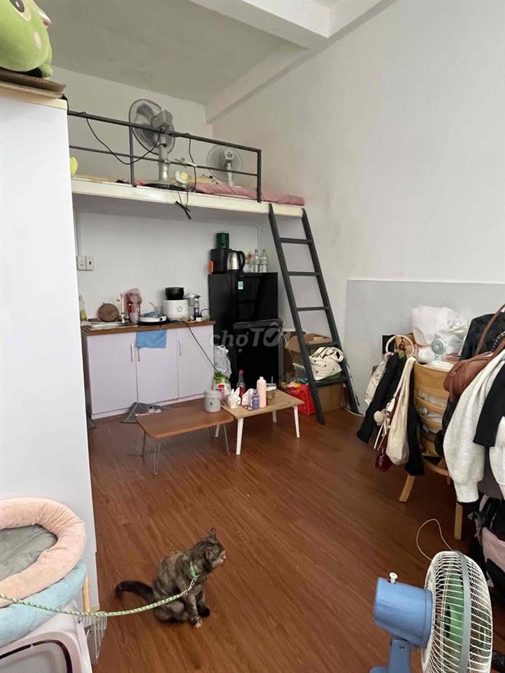 Tìm bạn nữ ở ghép