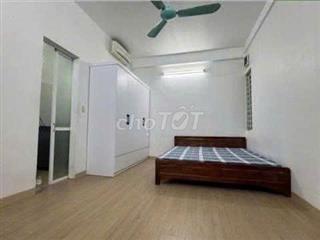 Chính chủ cho thuê phòng mới phố Đội Cấn,Ba Đình, Hà Nội