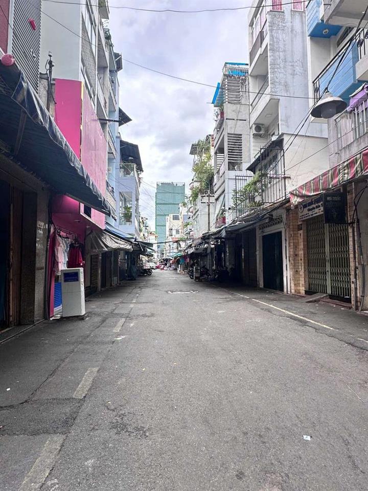 bán nhà 212/47/1 nguyễn thiện thuật Quân 3 , 1 trệt 4 lầu gia 6ty4