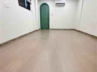 cần cho thuê căn hộ lầu 1 , 36m gia 7 triêu tháng