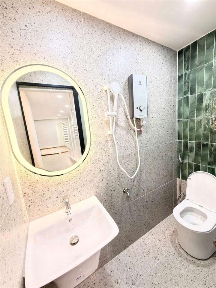 cần cho thuê căn hộ lầu 1 , 36m gia 7 triêu tháng