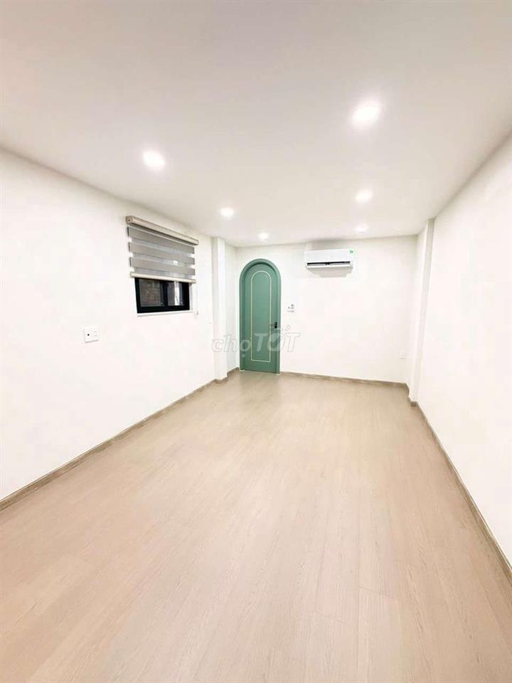 cần cho thuê căn hộ lầu 1 , 36m gia 7 triêu tháng
