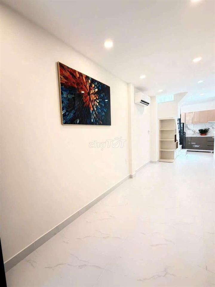 bán nhà 12/12B hoàng diệu DT 75m trệt lầu giá 4ty5