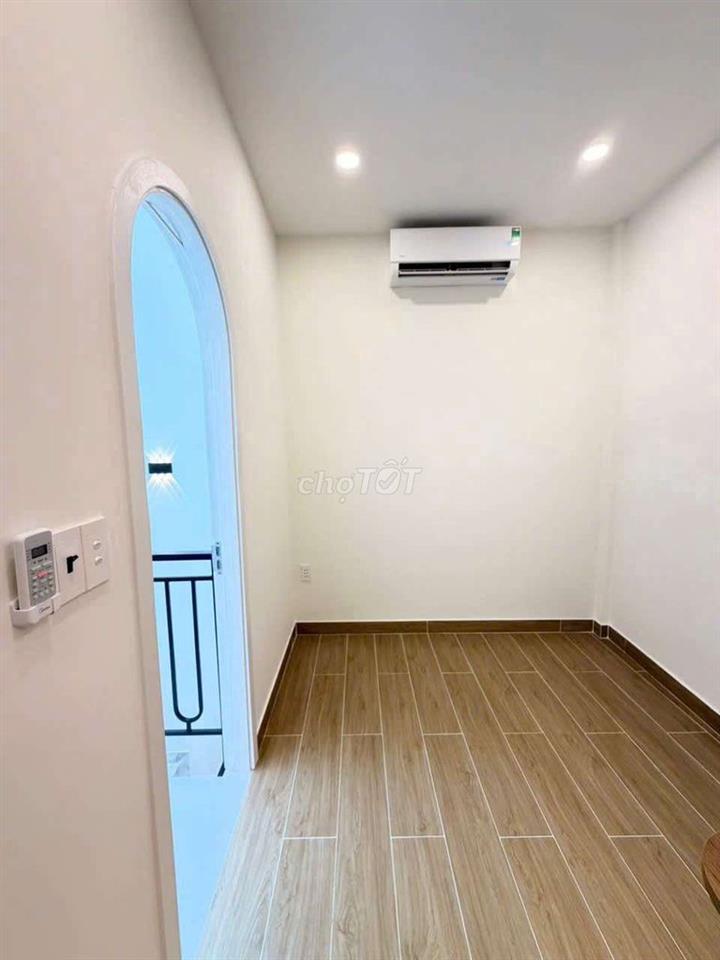 bán nhà 12/12B hoàng diệu DT 75m trệt lầu giá 4ty5