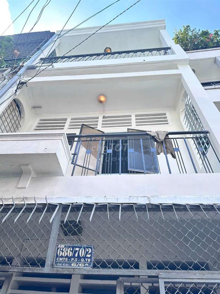 nha thuê 686/70/2 cách mạng tháng 8 4 tầng 3pn 3wc giá 11 triêu