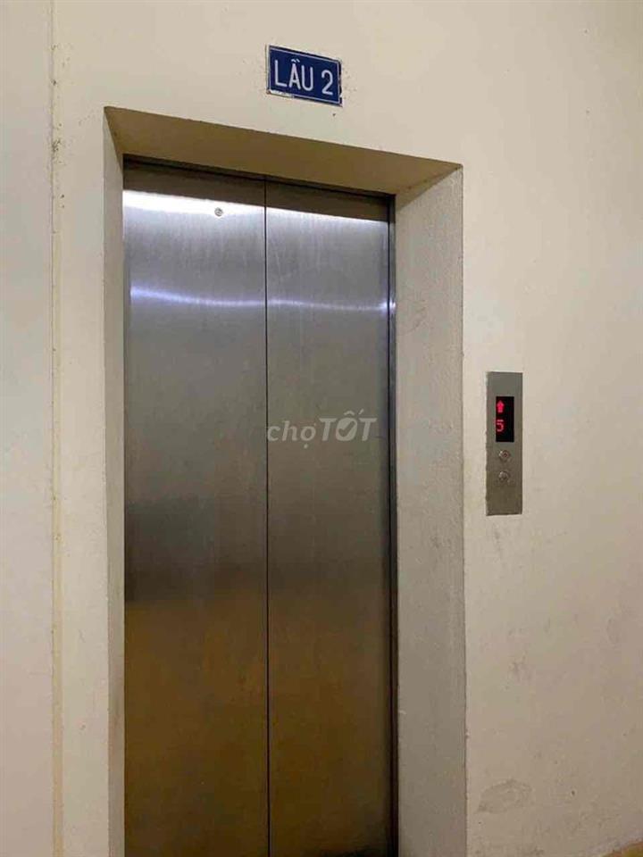 Chung cư thang máy ,sổ hồng riêng lâu dài. 2 pn, 2 wc