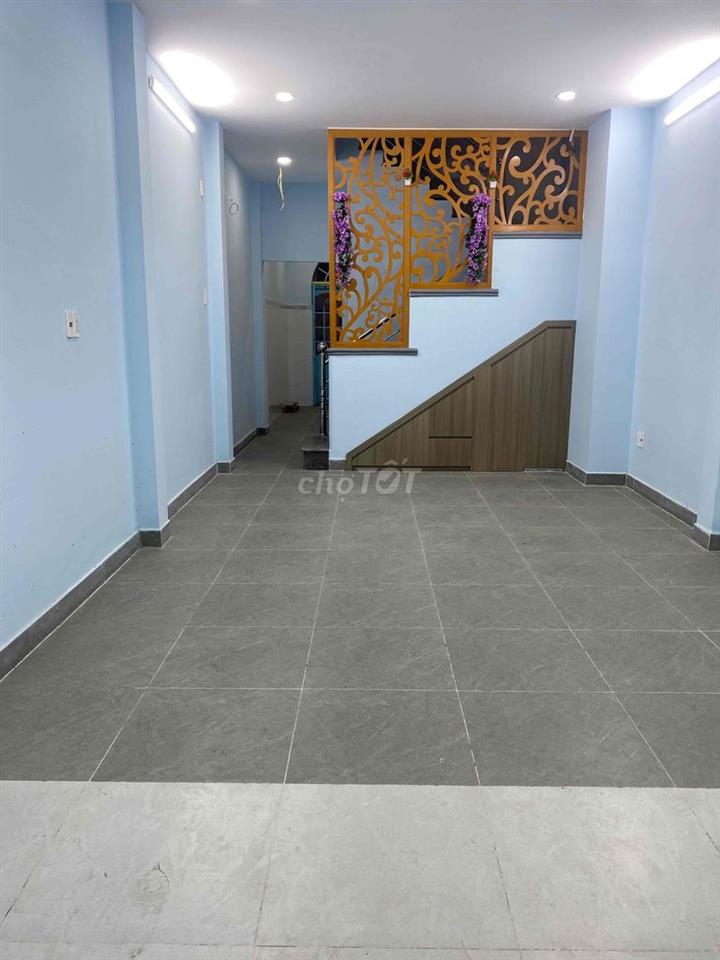 Nhà đẹp mới ở ngay. hẻm đẹp xe hơi ngủ trong nhà