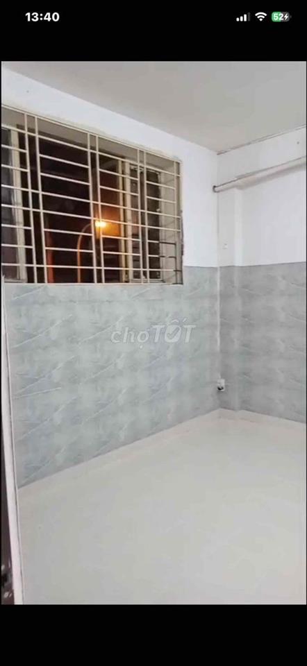 Chung cư Sơn Kỳ. Tầng lửng có 2 phòng ngủ,có bancong