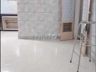 Chung cư Sơn Kỳ. Tầng lửng có 2 phòng ngủ,có bancong