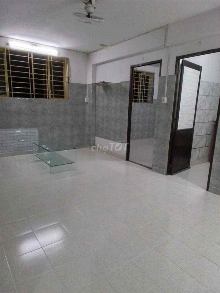 Nhà chung cư cho thuê. cc Sơn Kỳ thang bộ. có 2 pn
