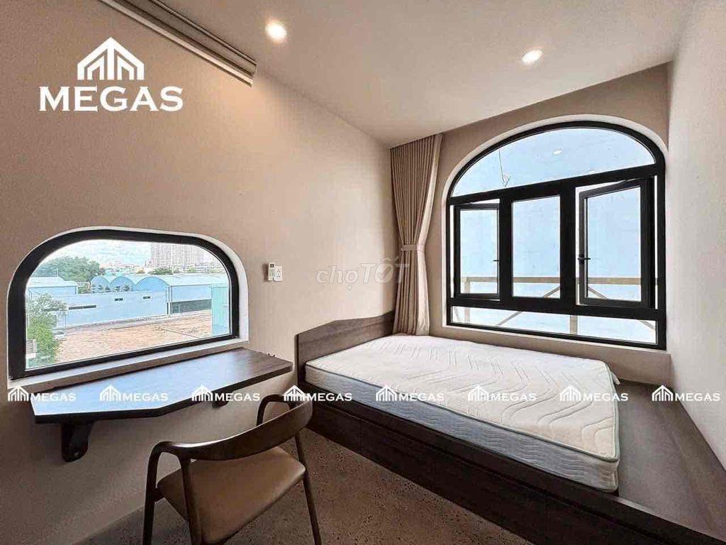 CĂN HỘ STUDIO CAO CẤP RỘNG 35m2 - NGAY SÂN BAY - VÒNG XOAY LĂNG CHA CA