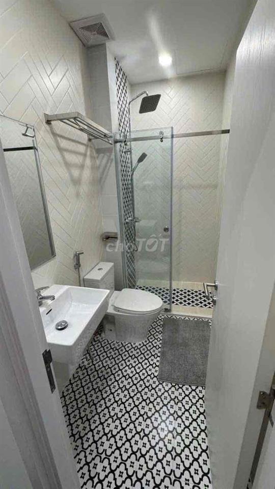 Căn Hộ Tách bếp Rộng 35m2 ngay Etown Cộng Hoà - Khu K300 - Nhà Ga T3