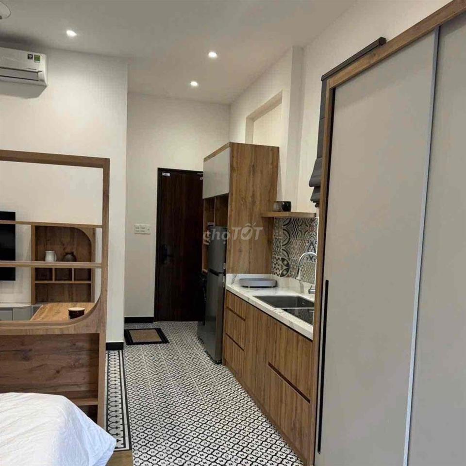 Căn Hộ Tách bếp Rộng 35m2 ngay Etown Cộng Hoà - Khu K300 - Nhà Ga T3