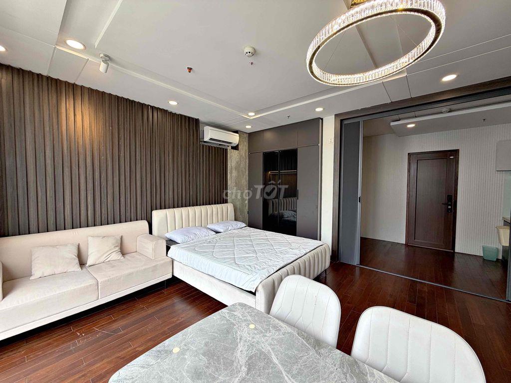 Phòng Luxury Tách Bếp, Ban Công Ngay Sân Bay - Bạch Đằng - Hồng Hà