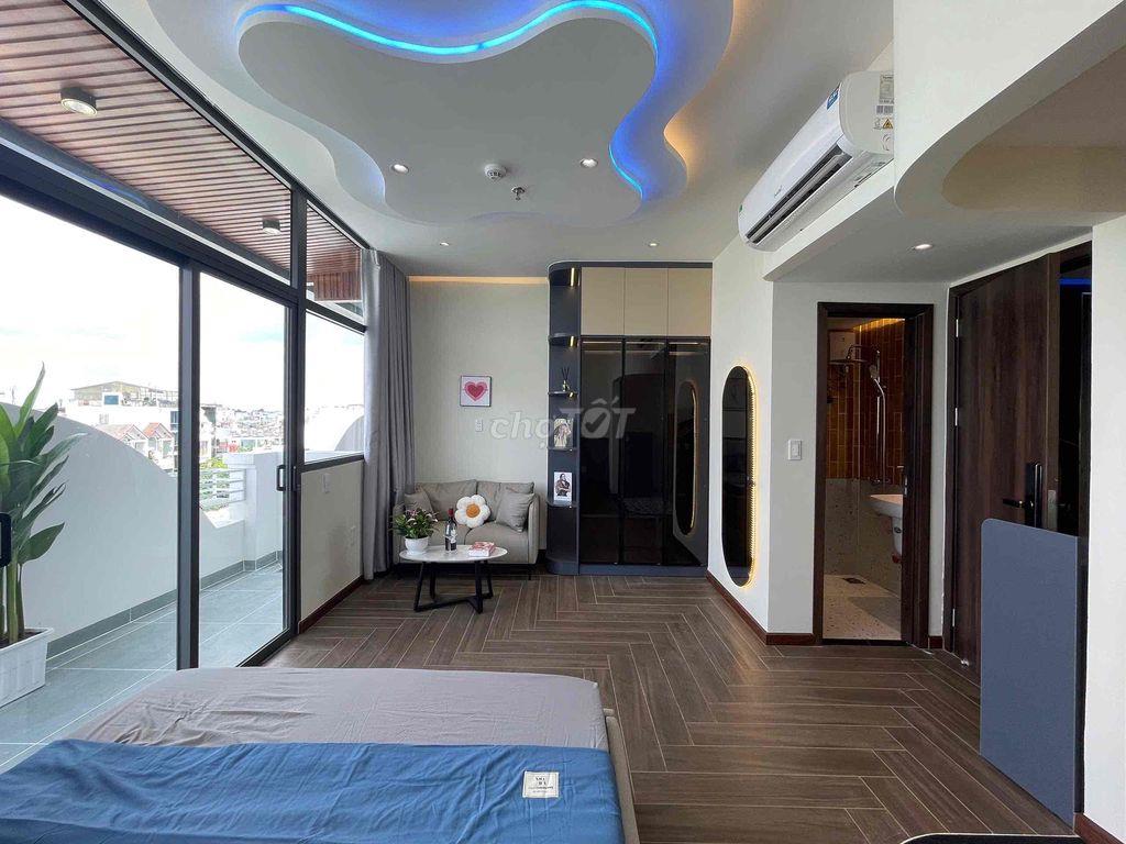 Studio Cửa Sổ Trời Full Nội Thất Có Bếp Từ  Ngay Phạm Văn Bạch