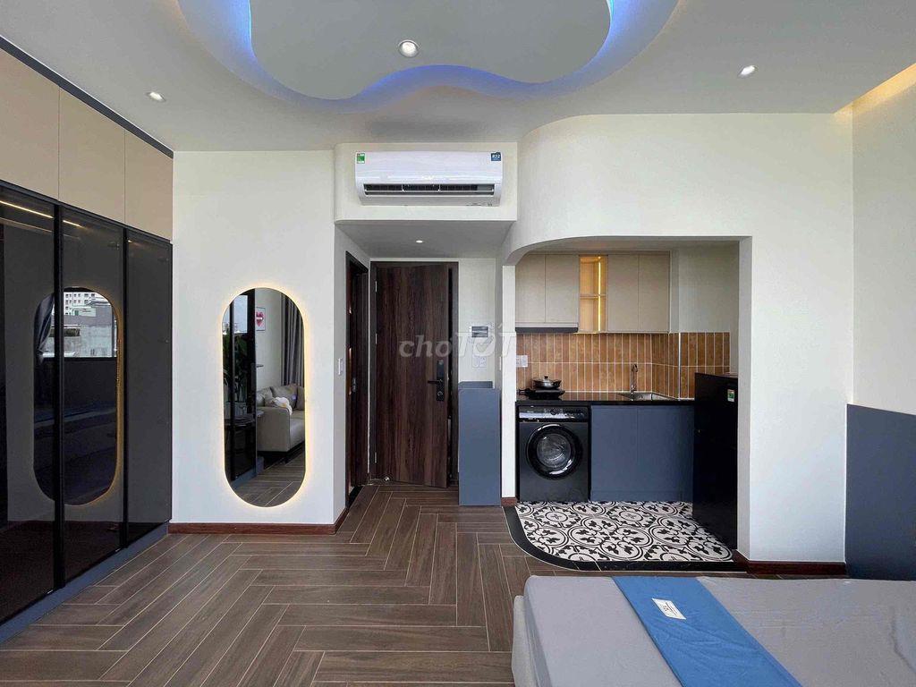 Studio Cửa Sổ Trời Full Nội Thất Có Bếp Từ  Ngay Phạm Văn Bạch