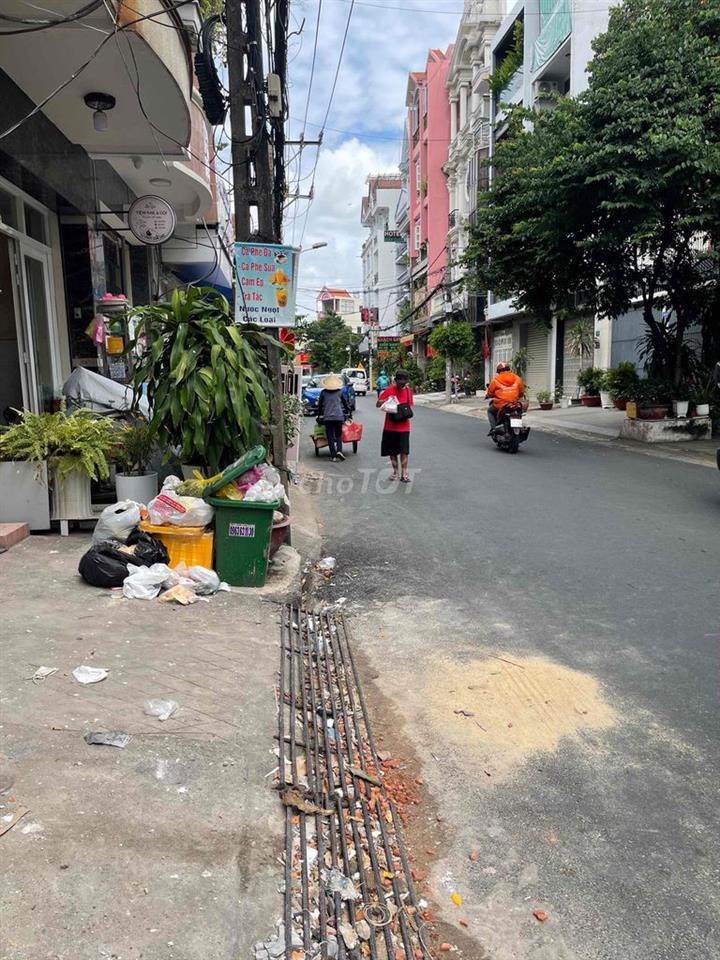 mặt bàng kinh doanh ngay trung tâm bàu các