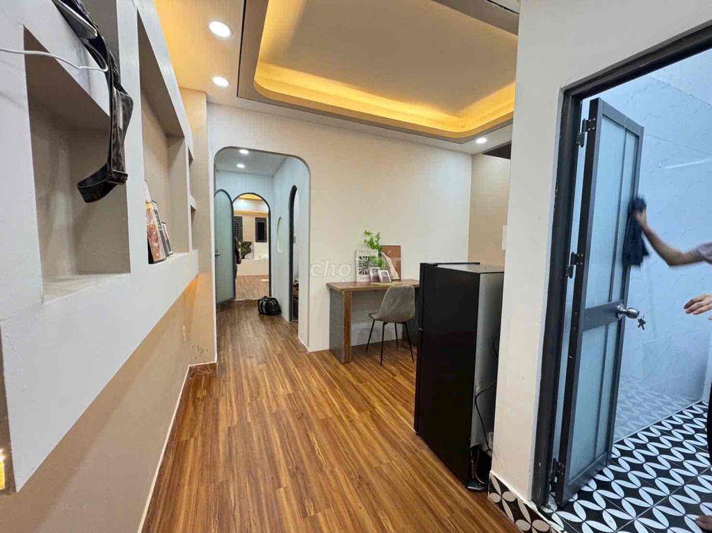 CHO THUÊ CHDV 2PN tách bếp giá 9.999.999 tại Gò công Quận 5