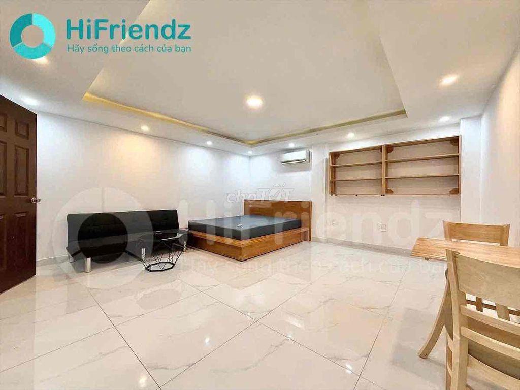 Căn hộ Studio ban công 55m2 khu vực: Sát sân bay - CV Hoàng Văn Thụ.