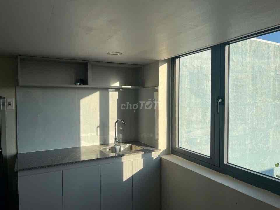 Căn hộ 35m2 Duplex ban công riêng khu vực Tân Sơn Nhất - Văn Hiến.