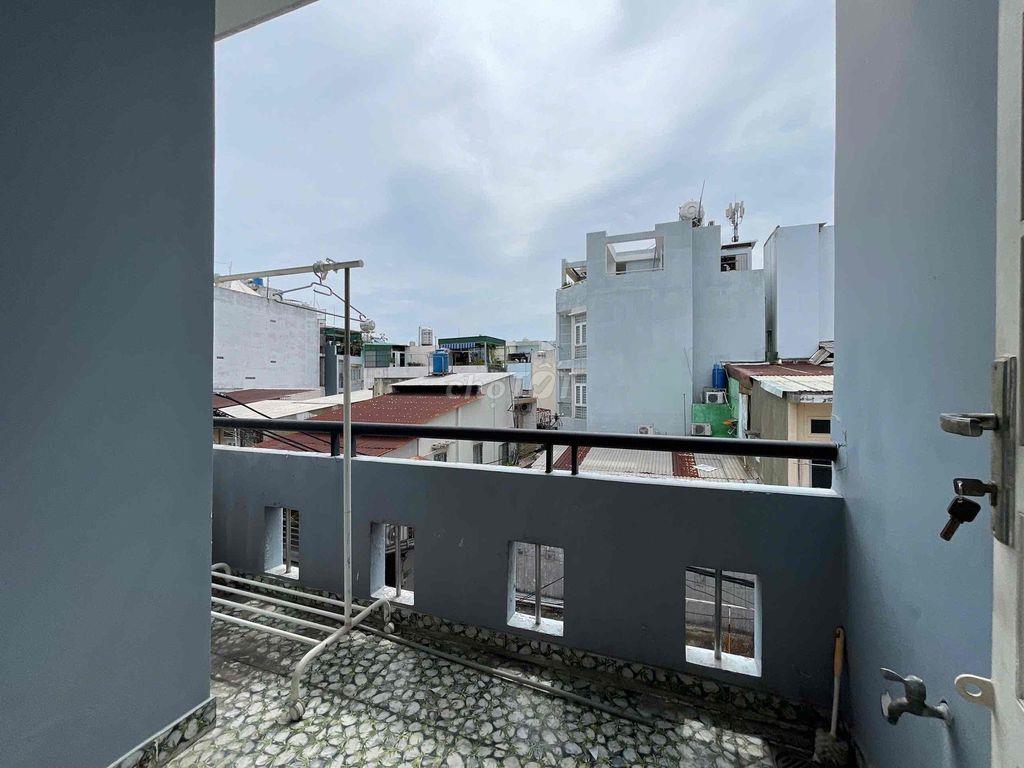 Căn hộ 60m2, 2PN, 8tr khu vực: Sát sân bay - CV Hoàng Văn Thụ.