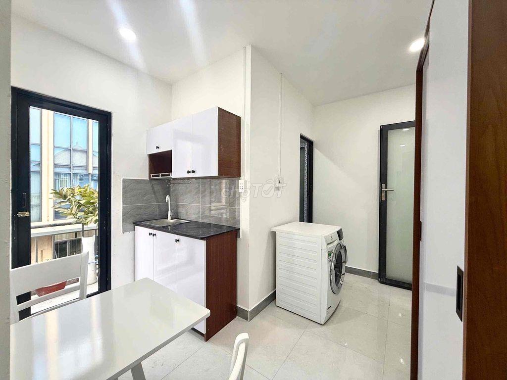 Căn Hộ 2PN ban công cao cấp khu vực: Bạch Đằng - Hồng Hà - Yên Thế.