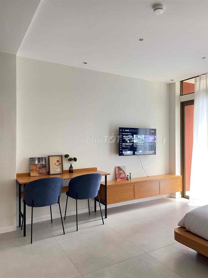 Căn hộ 50m2 Full nội thất như hình khu vực: Vạn Hạnh Mall - ĐH Y Dược.