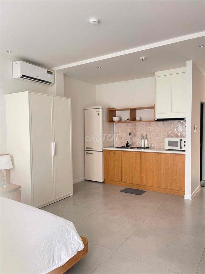 Căn hộ 50m2 Full nội thất như hình khu vực: Vạn Hạnh Mall - ĐH Y Dược.