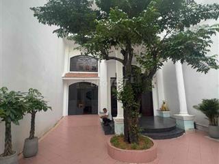 penthuose 200m2 siêu rộng khu vực: Sát sân bay - CV Hoàng Văn Thụ.