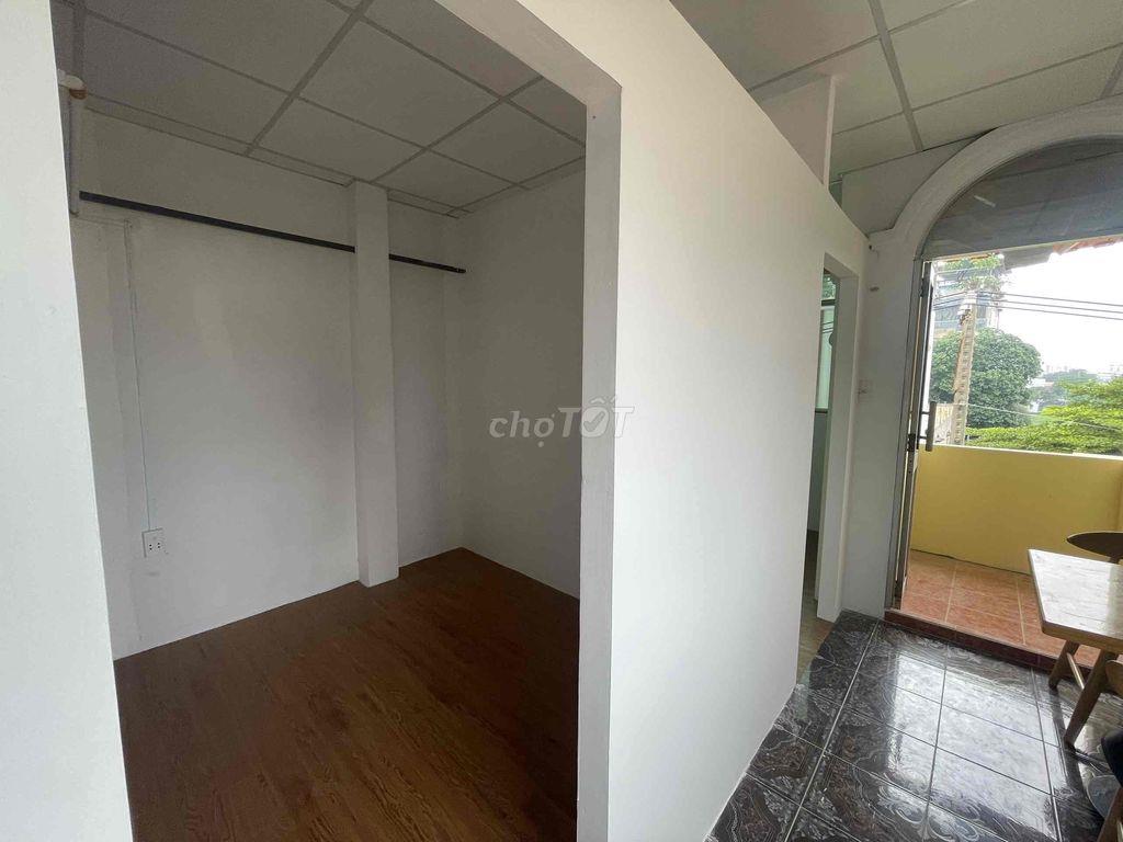 2pn có ban công full nội thất