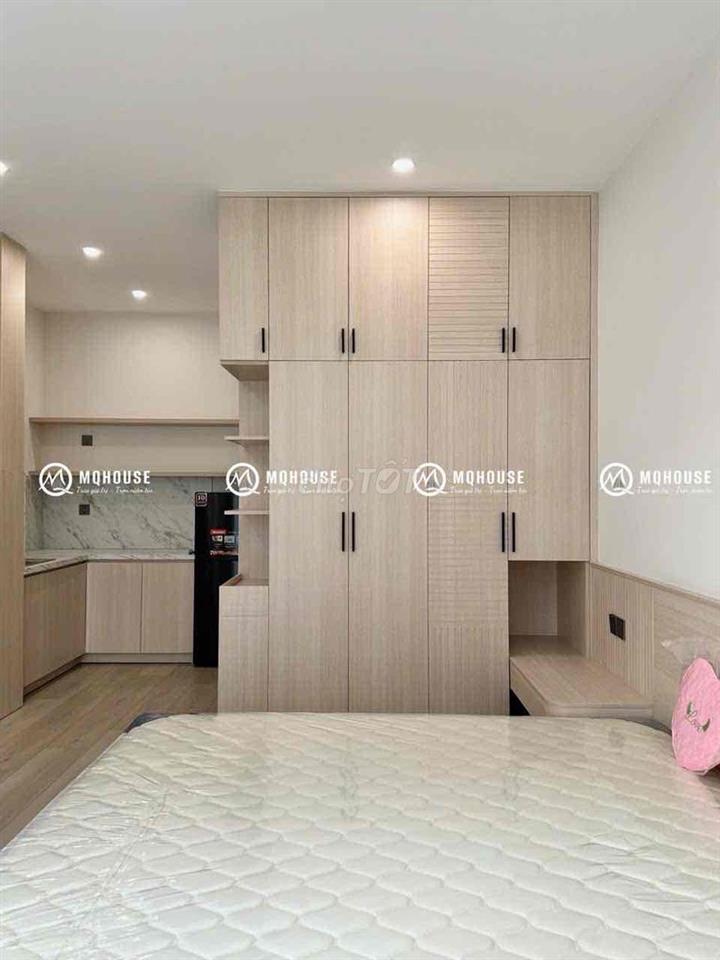 căn hộ xịn ban công riêng ngay sân bay - gần cv hoàng văn thụ