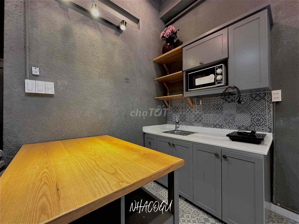 cho thuê căn hộ studio ban công - rộng 40m2 - style cổ điển
